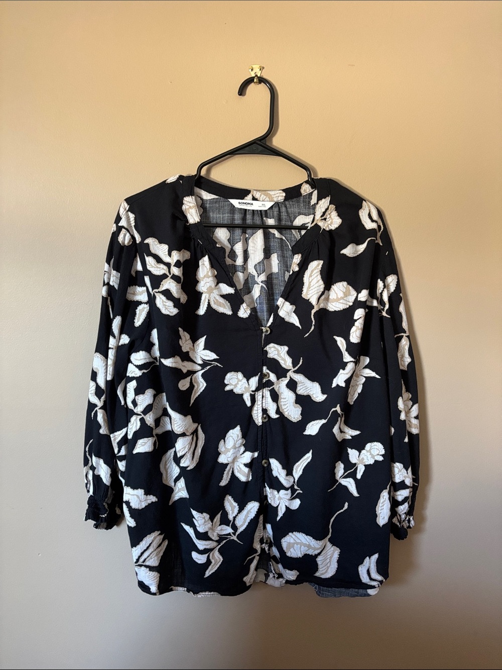 Sonoma Navy Button-Front Top with White Floral Print